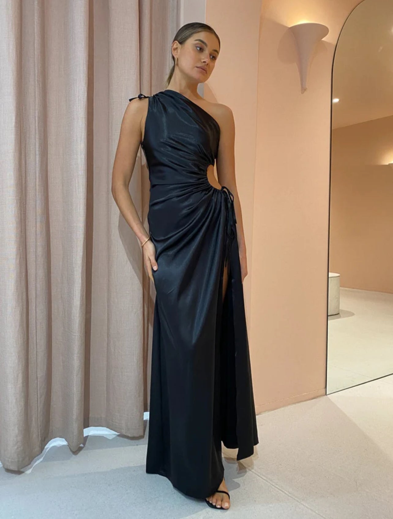 Nour Dress in Black