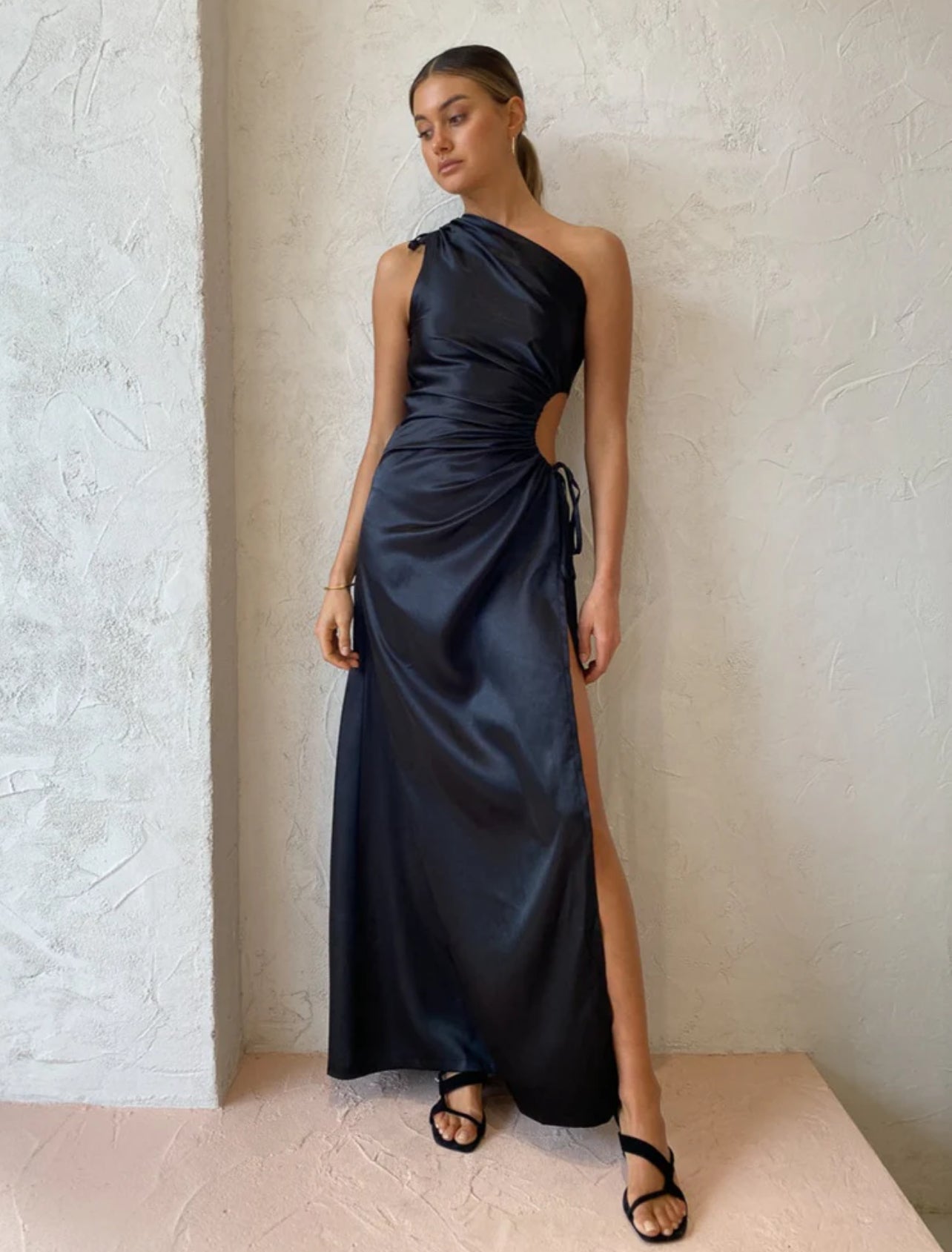 Nour Dress in Black